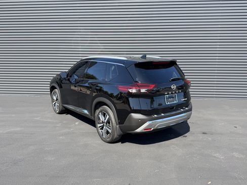 Used 2022 Nissan Rogue Platinum w/ Head-Up Display Package FWD image 3