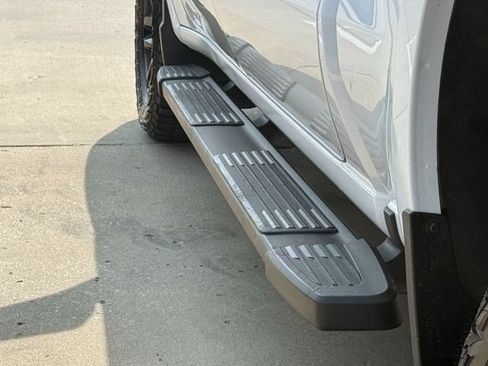 Used 2024 Chevrolet Silverado 1500 LT Trail Boss w/ Protection Package AWD/4WD image 11