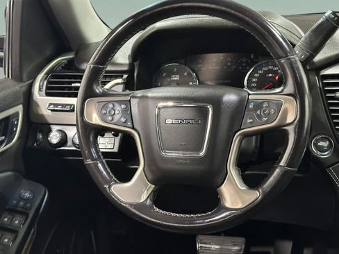 Used 2019 GMC Yukon Denali image 16