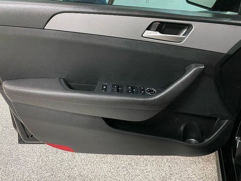 Used 2019 Hyundai Sonata SE image 9