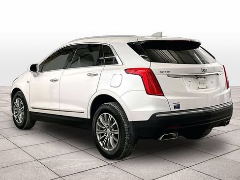 Used 2018 Cadillac XT5 Luxury w/ Driver Awareness Package AWD/4WD image 11