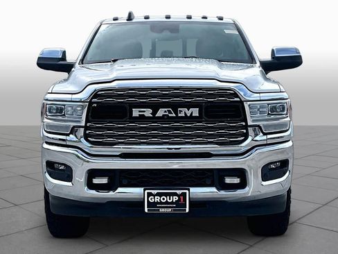 Used 2019 RAM 2500 Limited AWD/4WD image 4