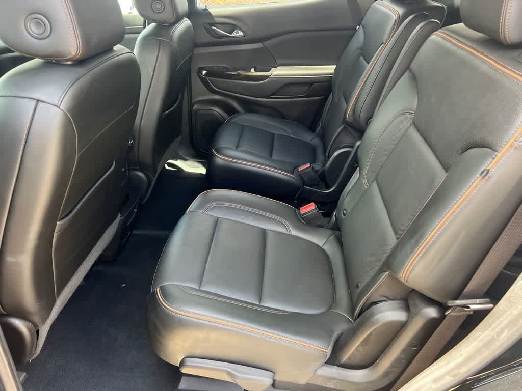 Used 2022 GMC Acadia AT4 w/ Technology Package AWD/4WD image 20
