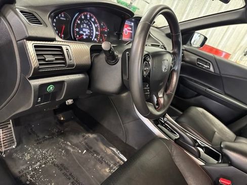 Used 2017 Honda Accord Sport Special Edition image 39