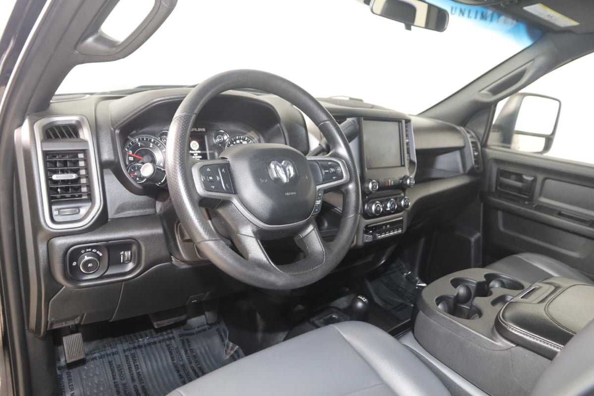 Used 2023 RAM 3500 Tradesman w/ Chrome Appearance Group AWD/4WD image 20