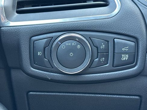 Used 2024 Ford Edge Titanium image 41