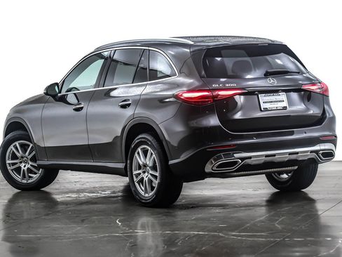 Certified 2025 Mercedes-Benz GLC 300 image 14