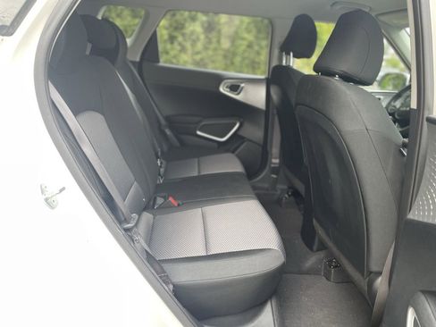 Used 2023 Kia Soul LX w/ LX Technology Package image 19