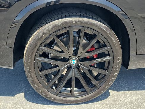Used 2026 BMW X5 sDrive40i w/ M Sport Package RWD image 6