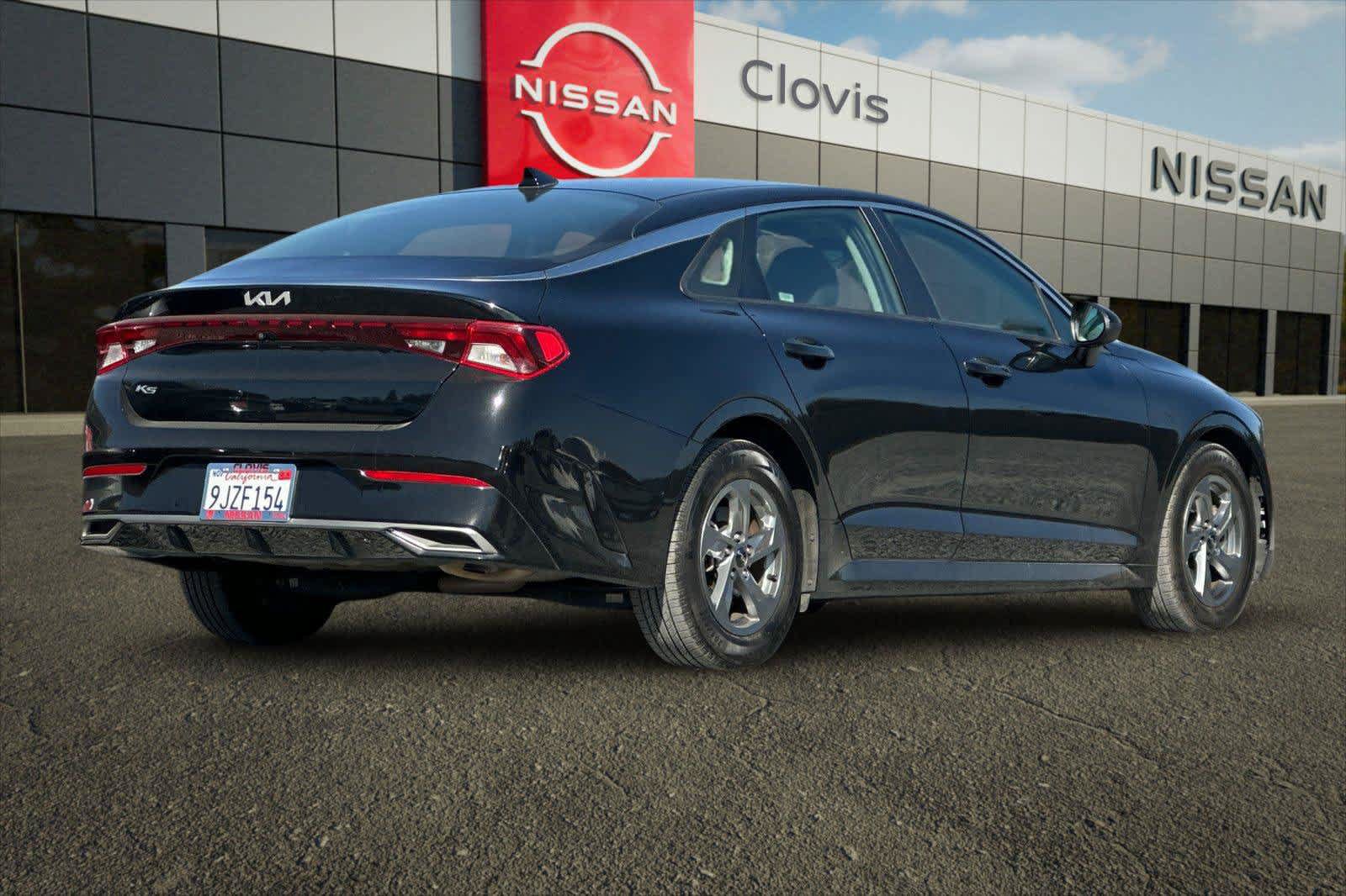 Used 2022 Kia K5 LXS FWD image 3