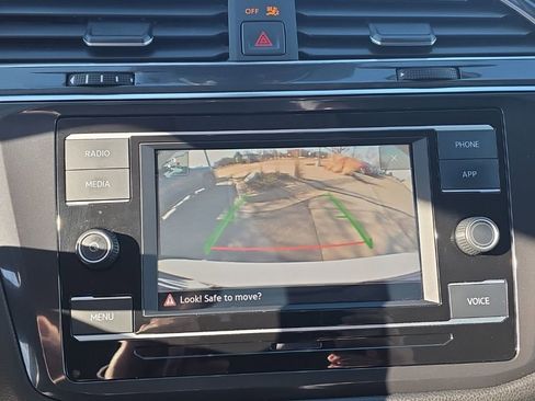 Certified 2022 Volkswagen Tiguan S image 19