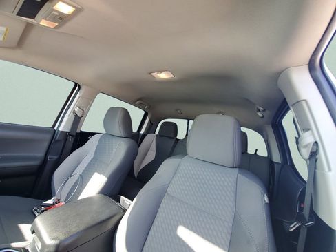 Used 2020 Toyota Tacoma SR w/ SR Convenience Package image 33