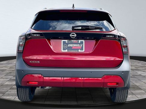 New 2026 Nissan Kicks SV FWD image 5