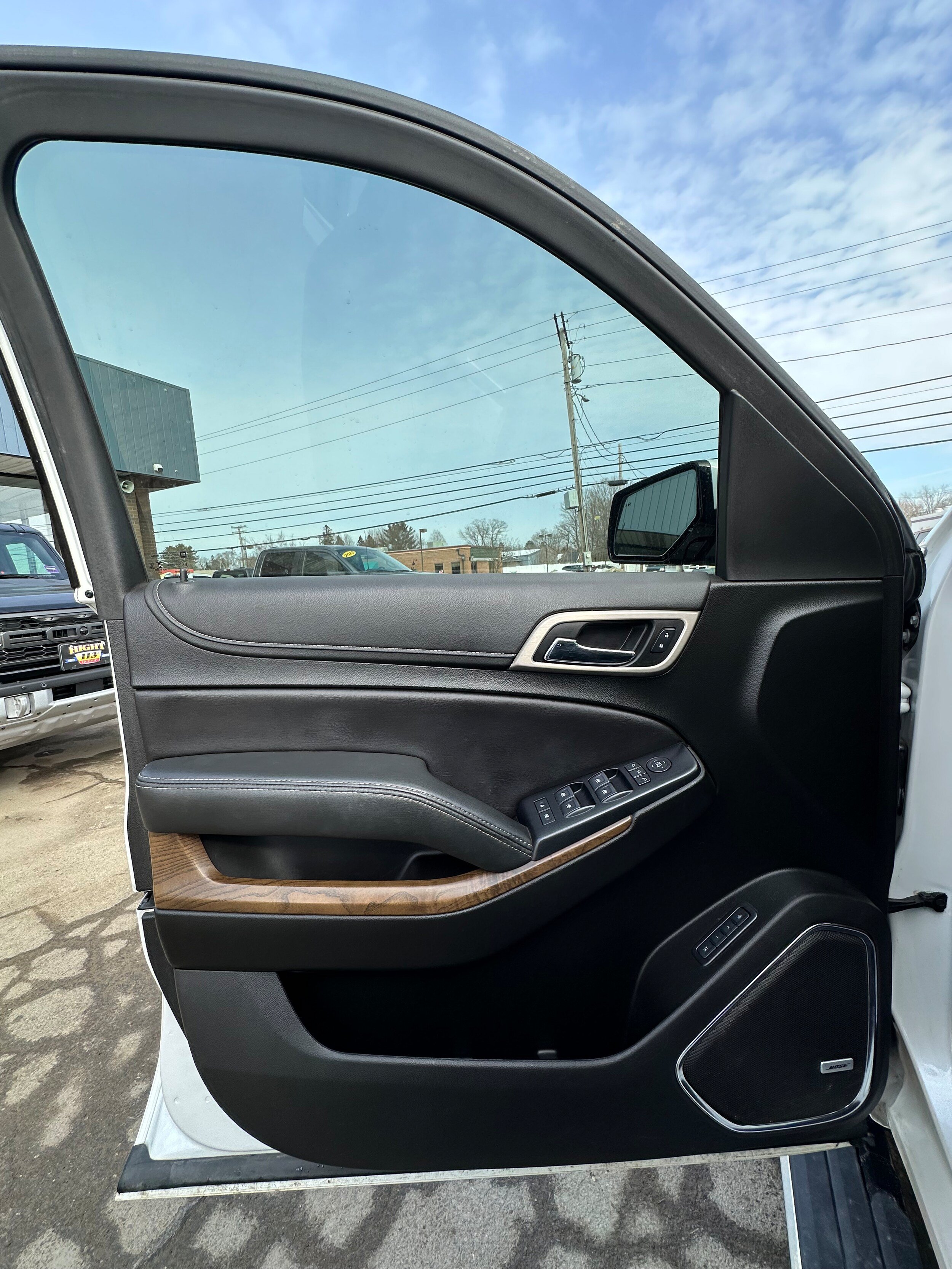 Used 2019 GMC Yukon Denali w/ Denali Ultimate Package AWD/4WD image 10