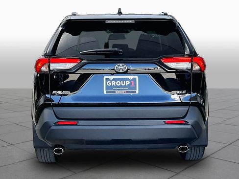 Used 2023 Toyota RAV4 XLE w/ Convenience Package AWD/4WD image 5
