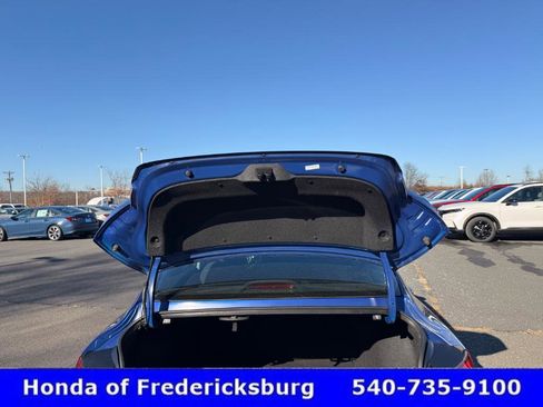 Used 2023 Hyundai Elantra SE w/ Preferred Accessory Package image 28