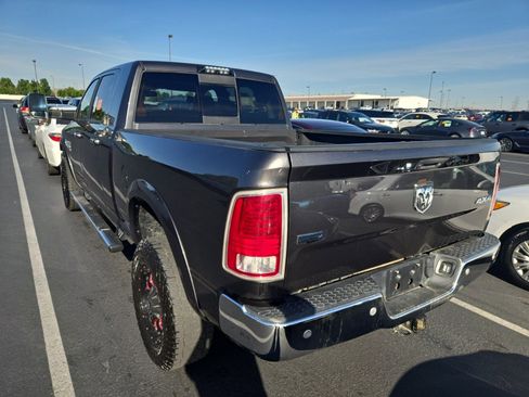 Used 2018 RAM 2500 Laramie w/ Convenience Group AWD/4WD image 8