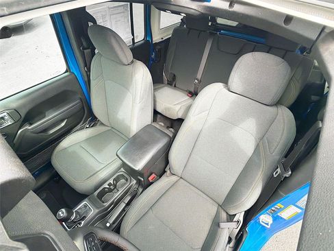 Used 2024 Jeep Wrangler Sport S image 13