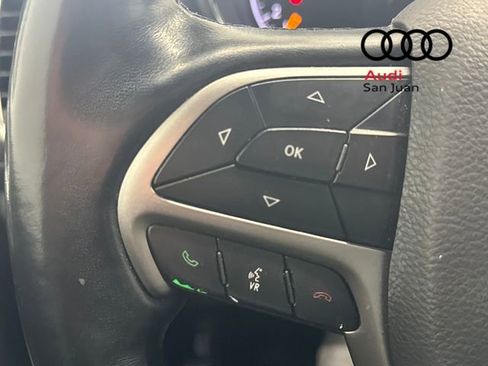 Used 2021 Jeep Grand Cherokee Laredo X image 19