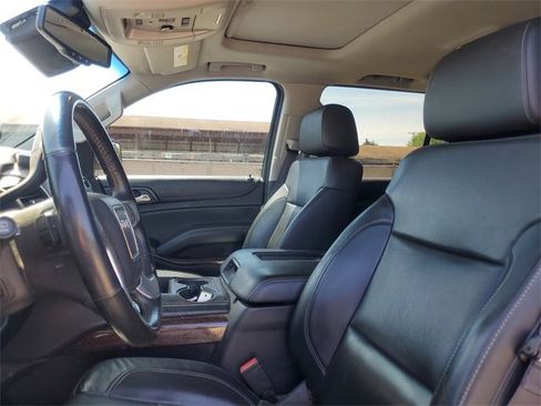 Used 2016 GMC Yukon XL SLT image 12