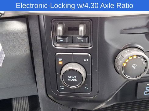 New 2025 Ford F350 XL w/ XL Chrome Package image 13