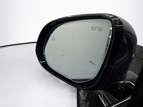 Used 2025 Genesis GV80 2.5T Standard AWD/4WD image 16