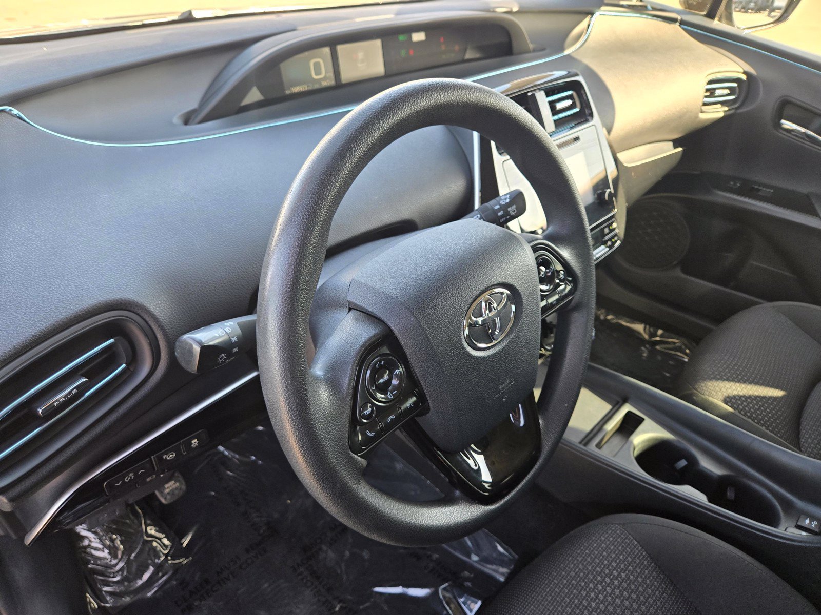 Used 2019 Toyota Prius LE FWD image 12