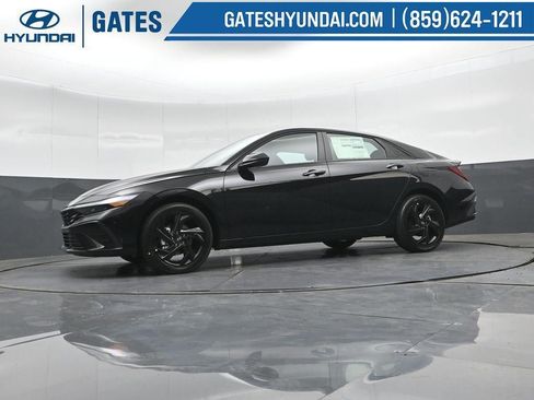 New 2026 Hyundai Elantra Sport FWD image 41