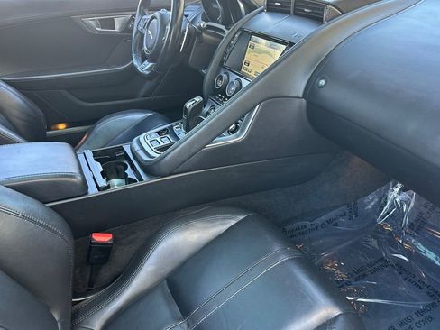 Used 2017 Jaguar F-TYPE R AWD/4WD image 15