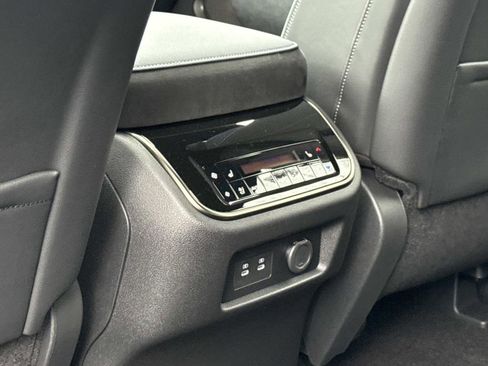 New 2026 INFINITI QX80 SPORT 4D Sport Utility image 17