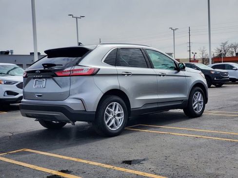 Used 2024 Ford Edge SEL w/ Convenience Package AWD/4WD image 4