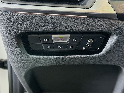 Used 2024 BMW 330i Sedan image 17