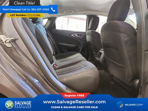 Used 2015 Chrysler 200 Limited FWD image 13