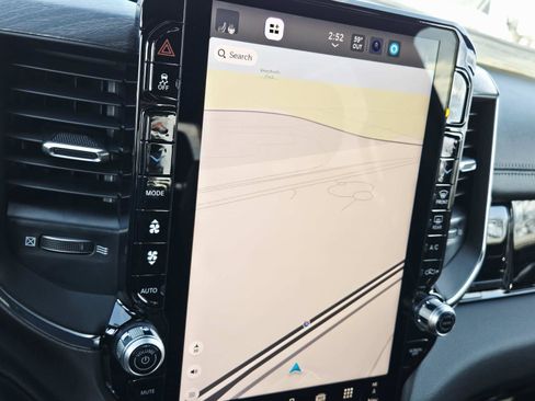 New 2026 RAM 1500 Laramie AWD/4WD image 24