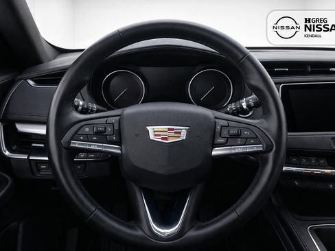 Used 2019 Cadillac XT4 Premium Luxury image 11