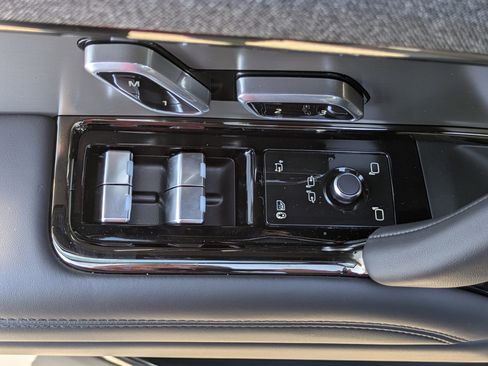 New 2026 Land Rover Range Rover Sport Dynamic SE image 21