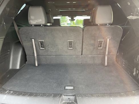 Used 2022 Chevrolet Traverse Premier w/ Redline Edition AWD/4WD image 14