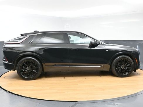 Used 2024 Cadillac Lyriq Sport AWD/4WD image 8