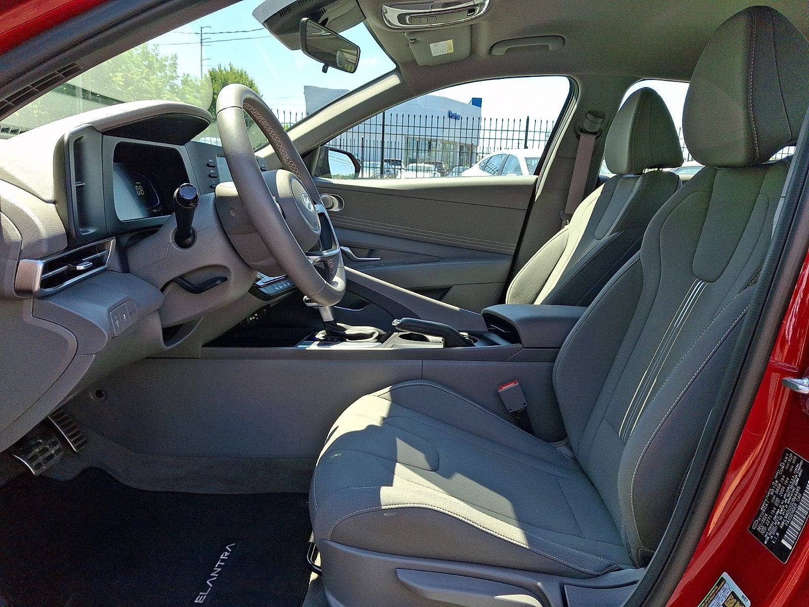 Certified 2025 Hyundai Elantra Sport FWD image 13