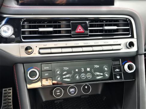 Used 2025 Genesis G70 3.3T Advanced w/ Sport Prestige Package image 22