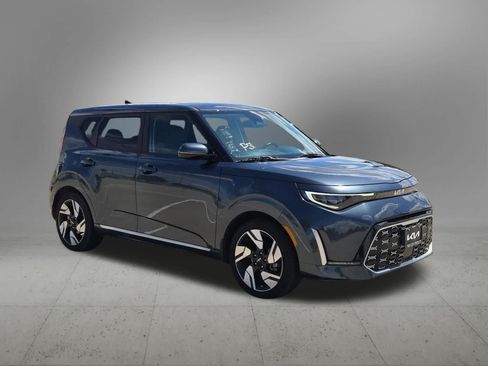 Used 2025 Kia Soul GT-Line w/ GT-Line Technology Package FWD image 8