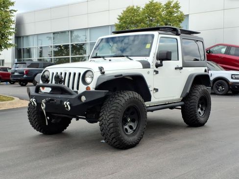 Used 2013 Jeep Wrangler Sahara w/ Connectivity Group AWD/4WD image 1