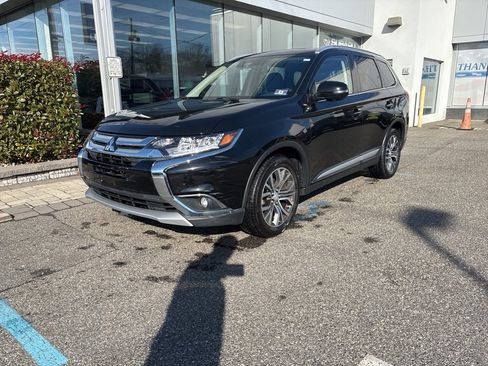 Used 2017 Mitsubishi Outlander SEL image 6