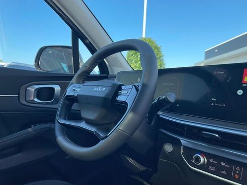 New 2026 Kia Sorento SX image 33