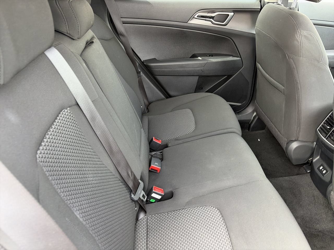 Used 2026 Kia Sportage LX FWD image 23
