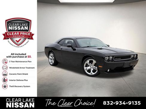 Used 2012 Dodge Challenger SXT Plus RWD image 1