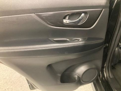 Used 2020 Nissan Rogue SV AWD/4WD image 29