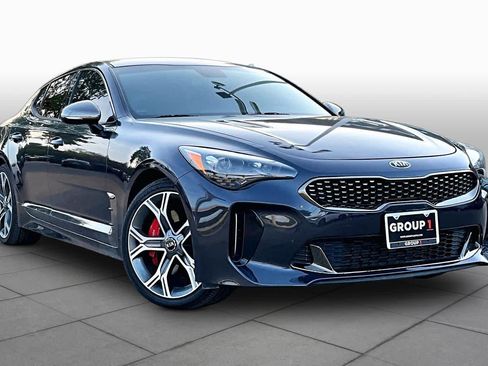 Used 2020 Kia Stinger GT image 3