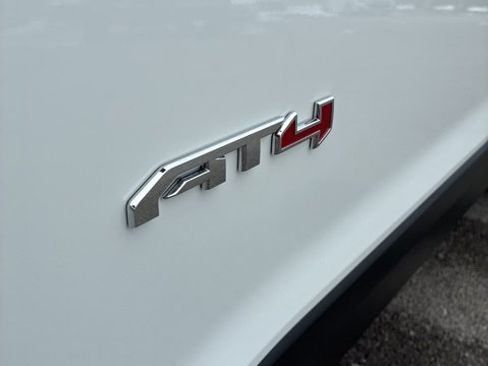 Used 2023 GMC Acadia AT4 w/ Technology Package image 9