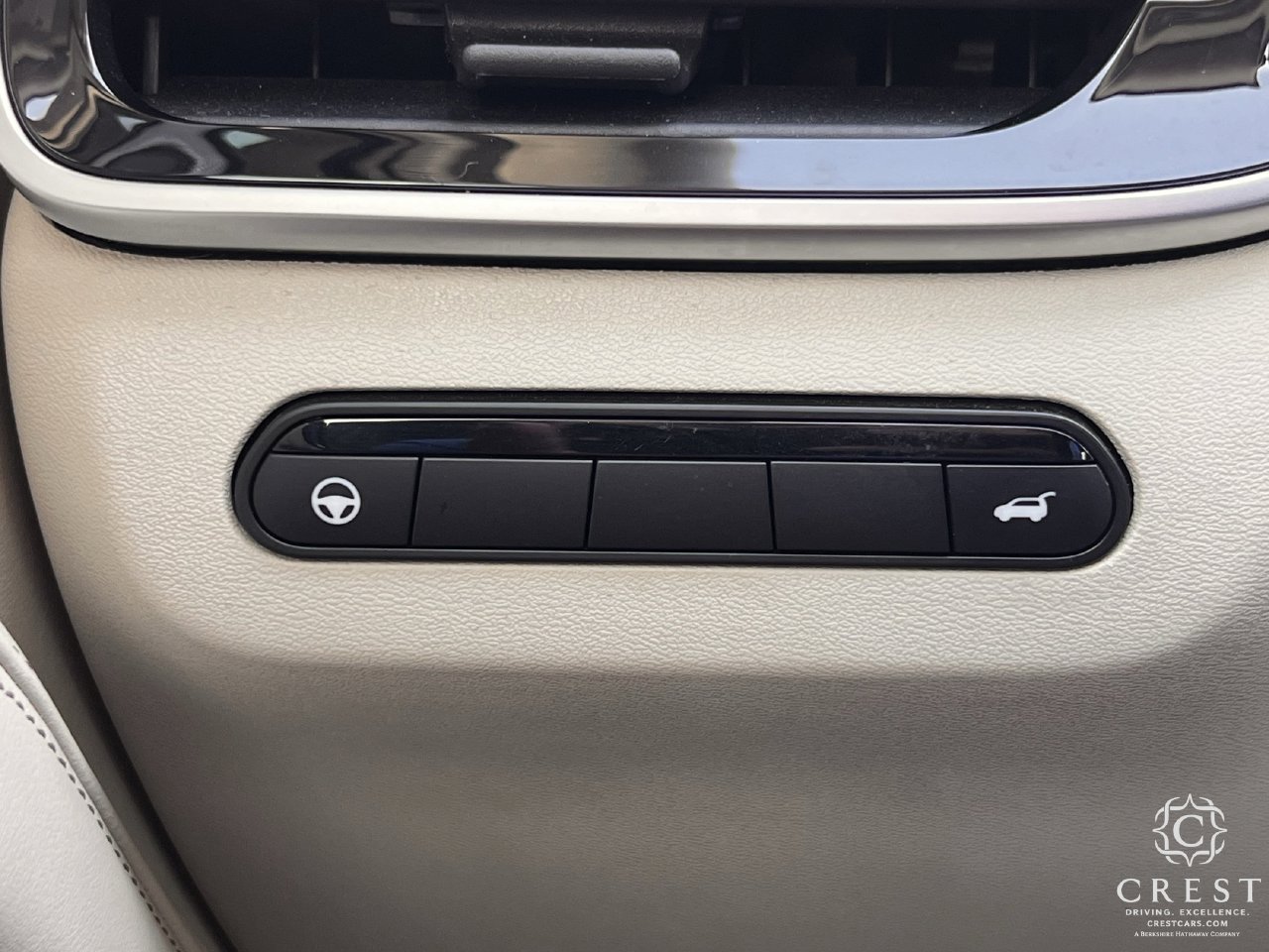 Used 2022 INFINITI QX60 Luxe w/ Cargo Package FWD image 21